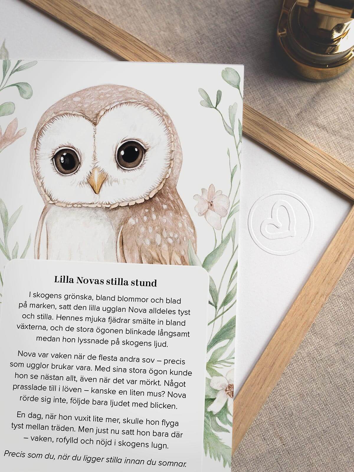 Nova ugglan poster med hjärtprägling och berättelsekort